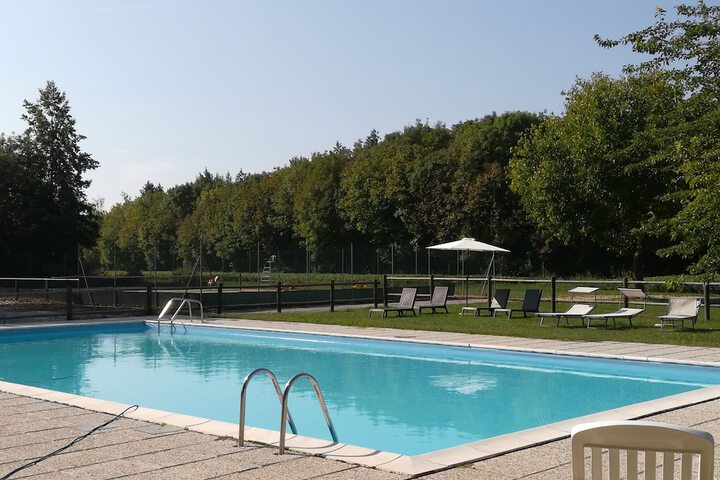Pool 39 of 78