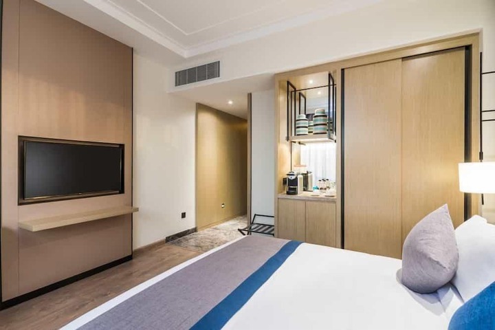 Room 49 of 78