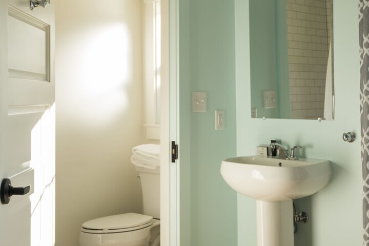 Room 25 of 47