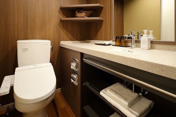 Clean Restrooms