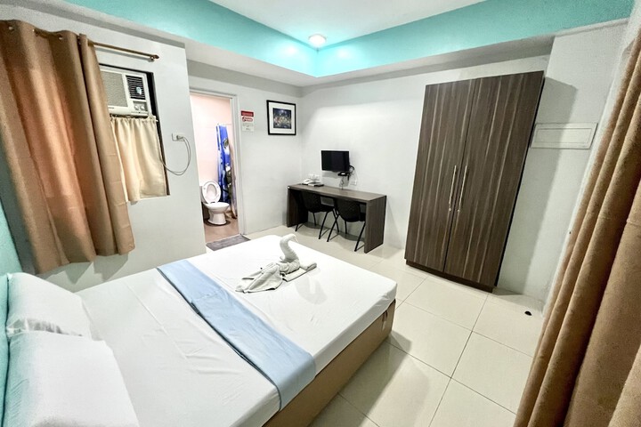 Room 10 of 59