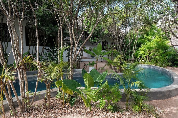Pool 60 of 89
