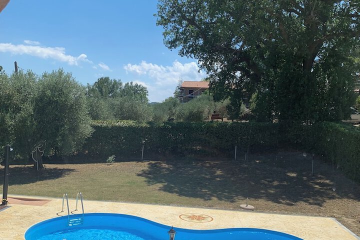 Pool 12 of 50