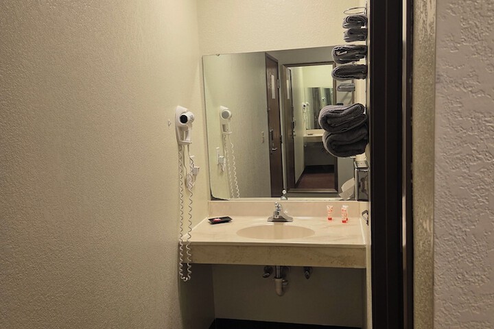 Room 63 of 66