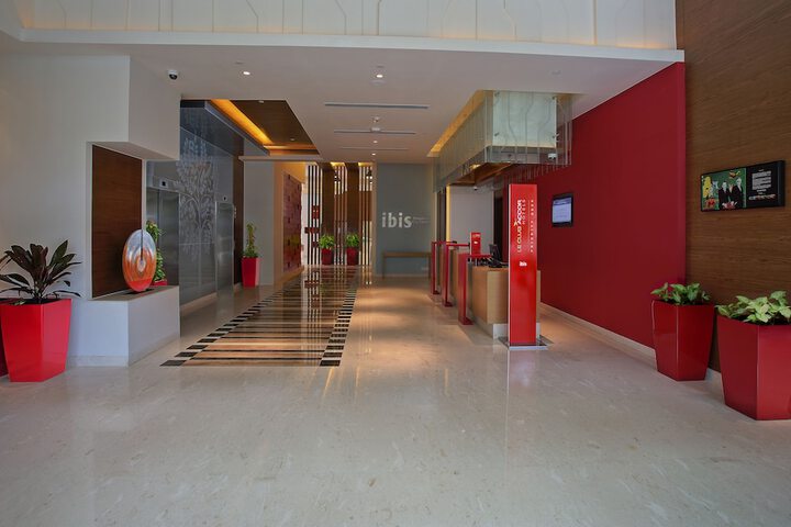 Hotel Interior 4 of 97