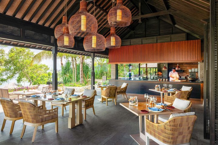 Dining 100 of 171