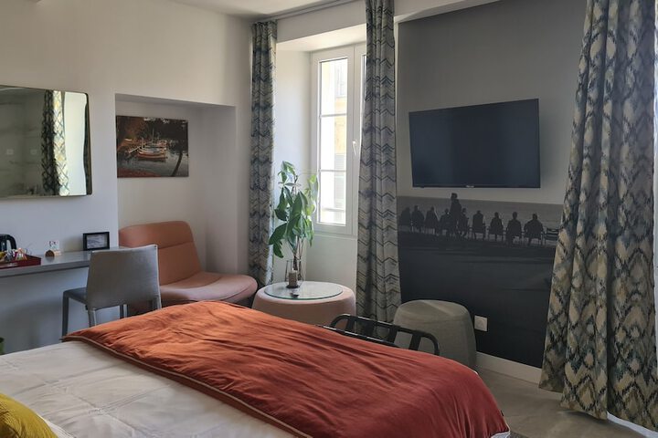 Room 56 of 118