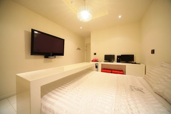 Room 17 of 75