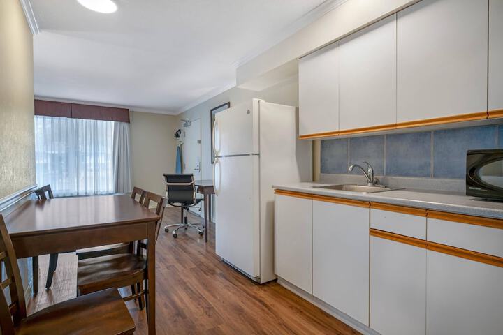 Room 43 of 74