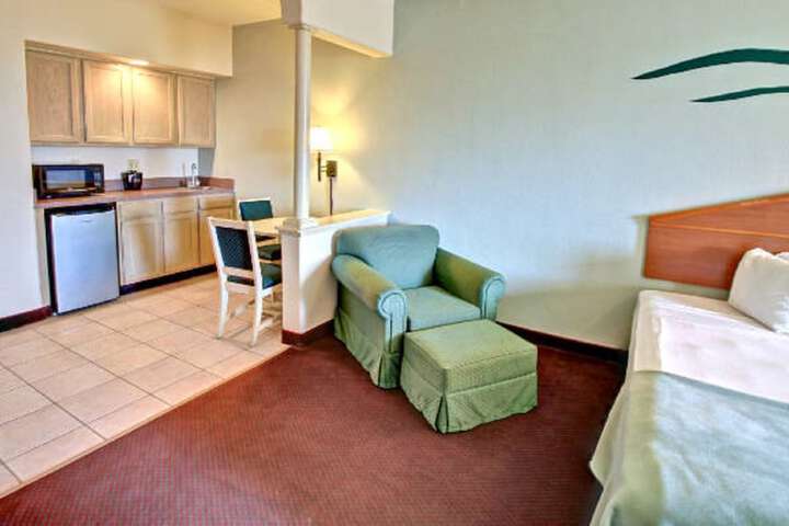 Room 15 of 43