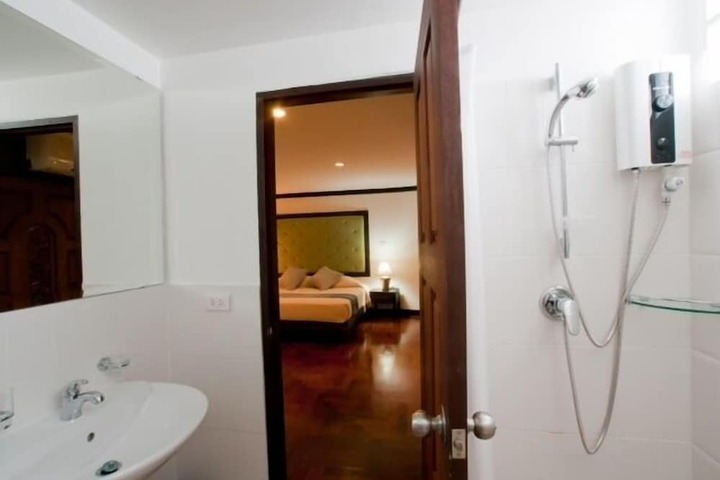 Clean Restrooms
