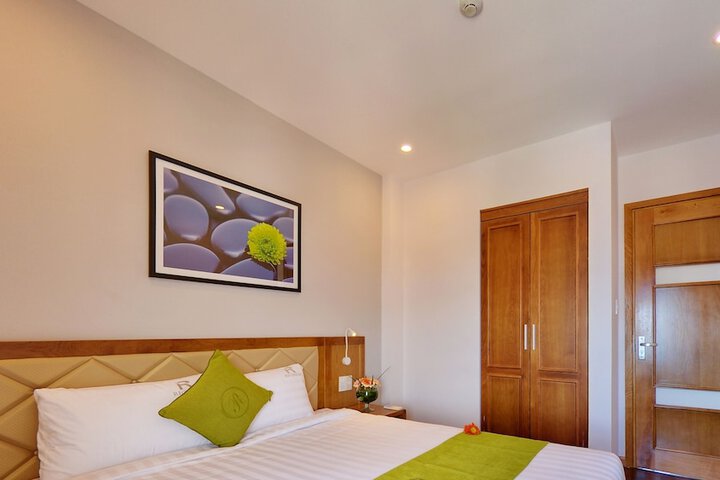 Room 37 of 119