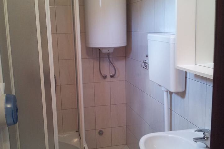 Room 51 of 51