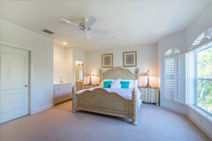 Room 20 of 26