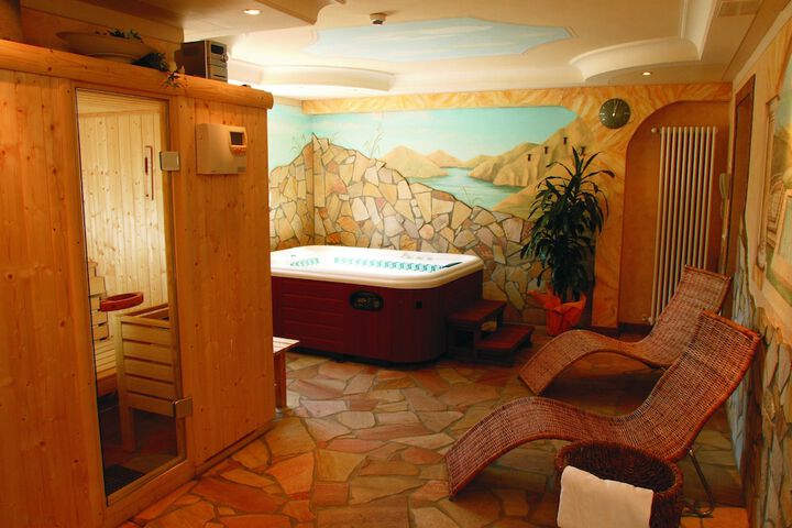 Spa 27 of 51