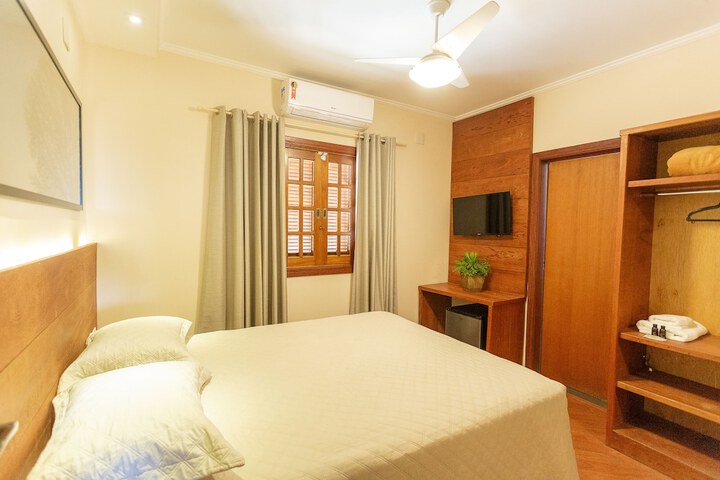 Room 9 of 81