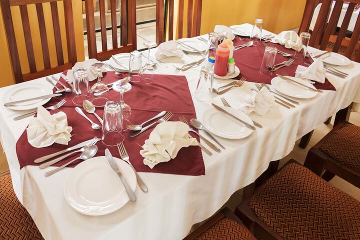 Dining 37 of 71