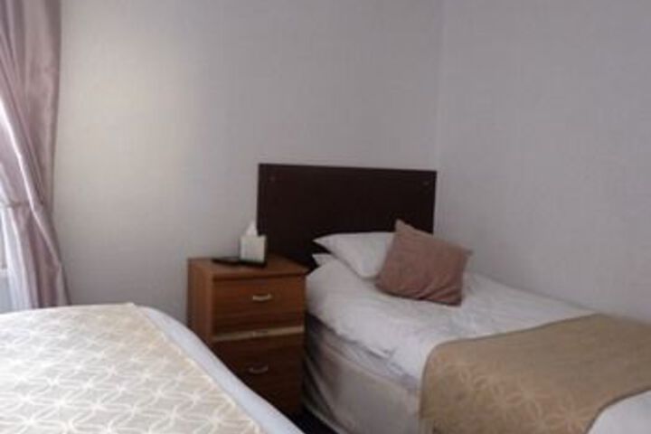 Room 11 of 30