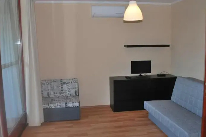 Room 2 of 4