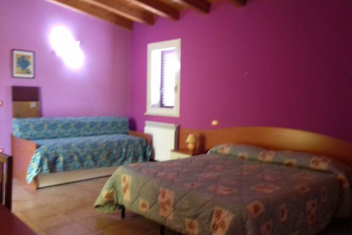 Room 5 of 41