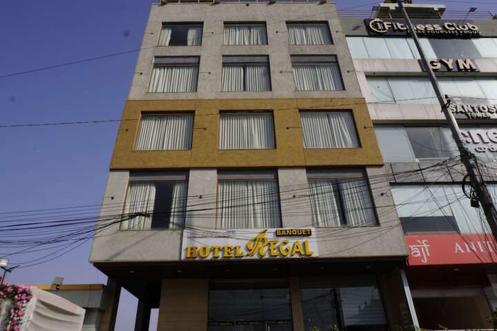 Hotel 75 of 77