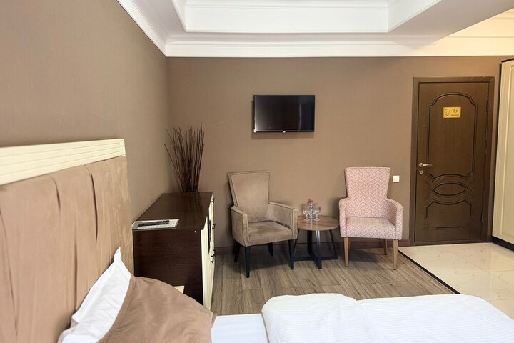 Room 12 of 29