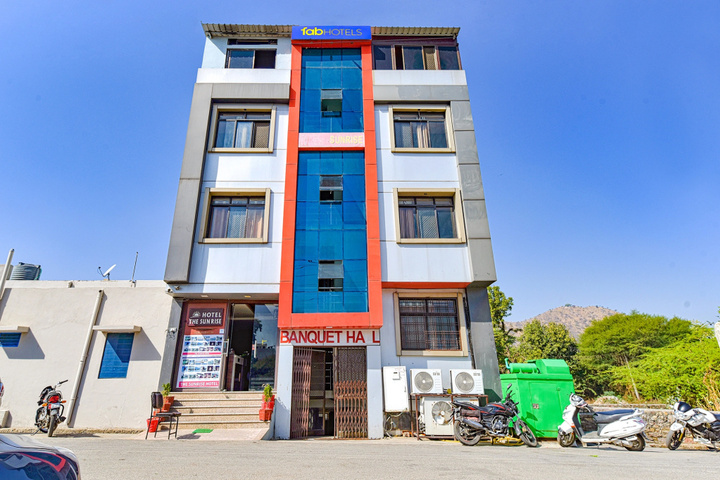 Fabhotel The Sunrise