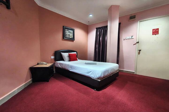 Room 12 of 54