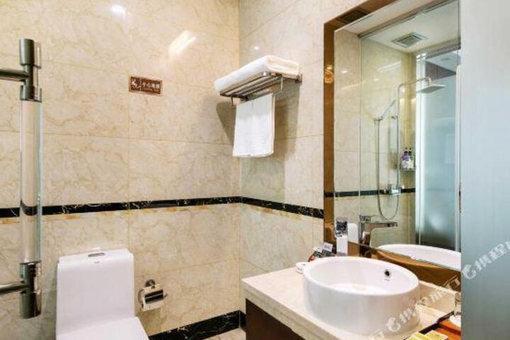 Binjia Hotel
