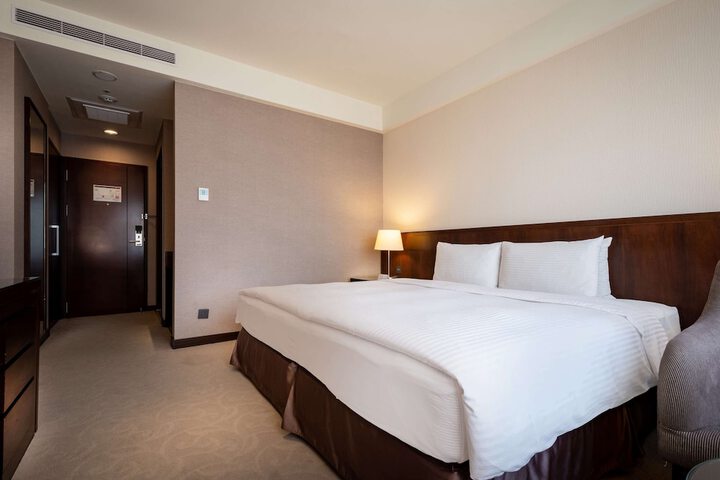 Room 31 of 120