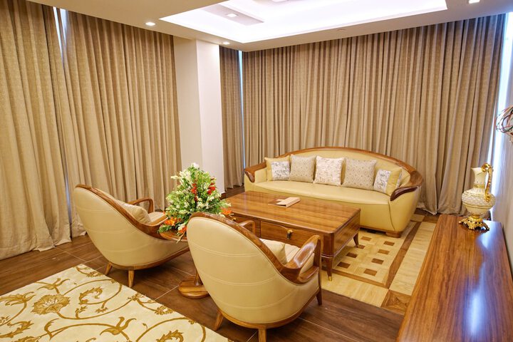 Room 35 of 70