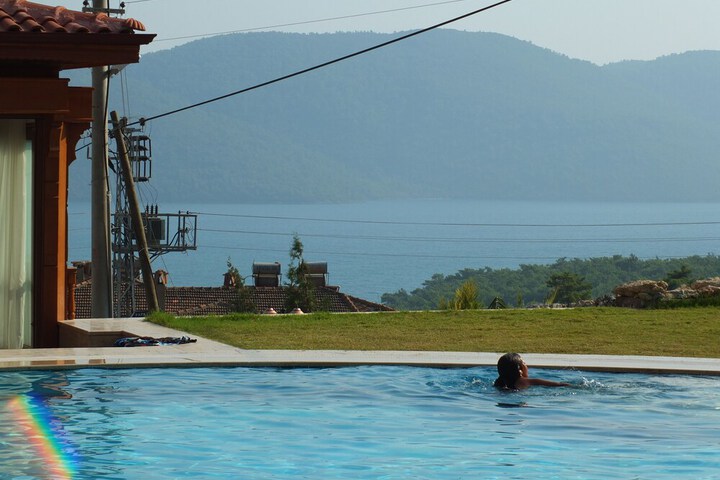 Pool 17 of 22