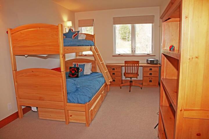 Room 29 of 117