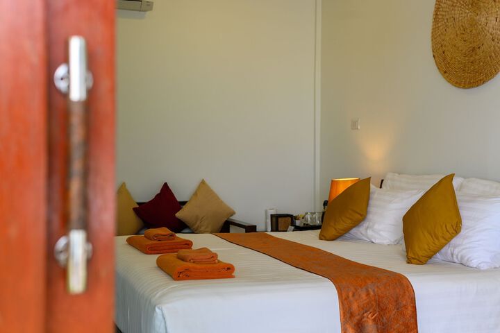 Room 55 of 200