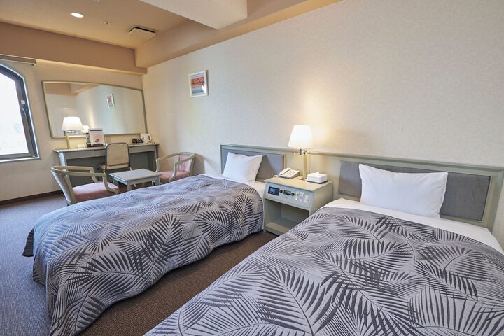 Room 15 of 44
