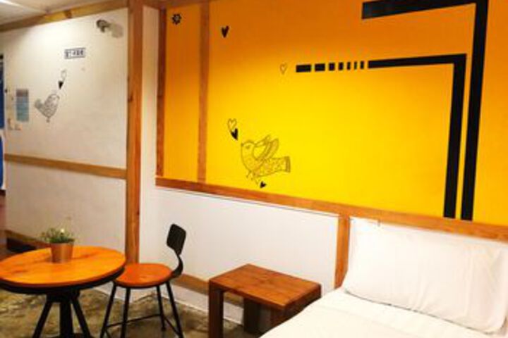 Room 36 of 107
