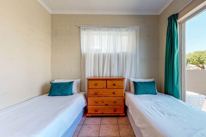 Room 5 of 47