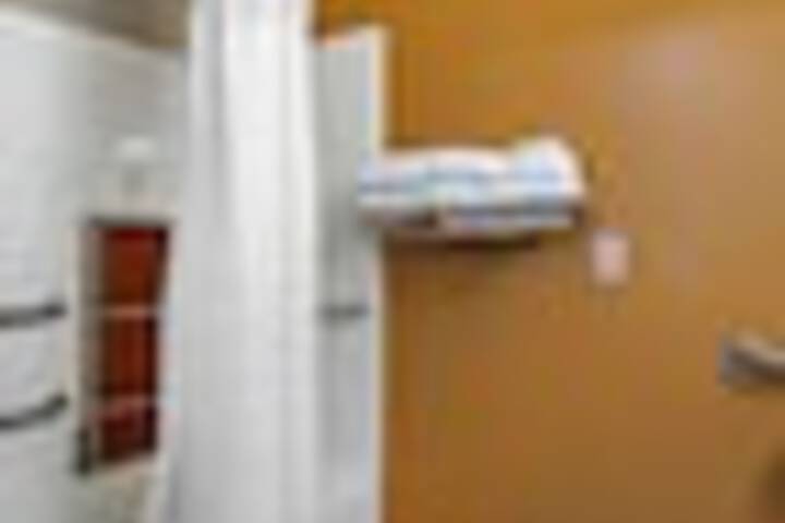 Room 80 of 102
