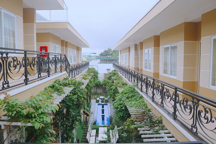 Terrace/Patio 21 of 28