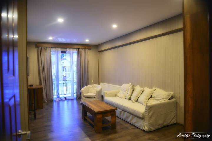 Room 13 of 52