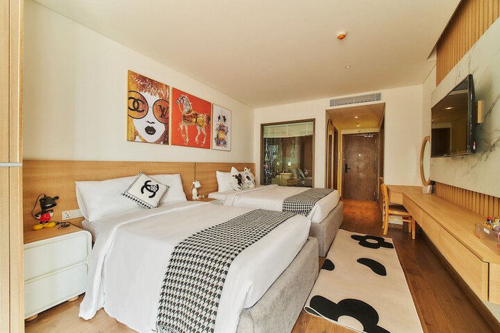 Room 19 of 130