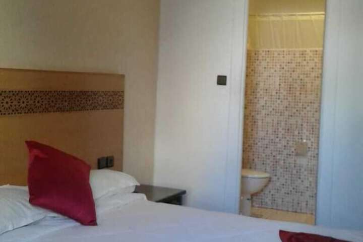 Room 33 of 54