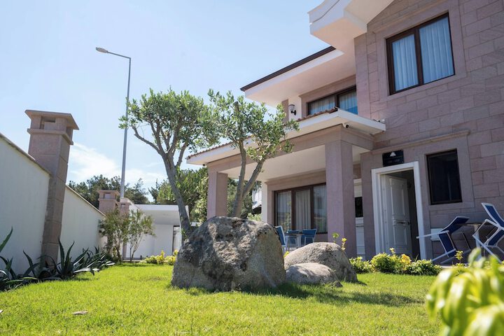Hotel Exterior 177 of 177