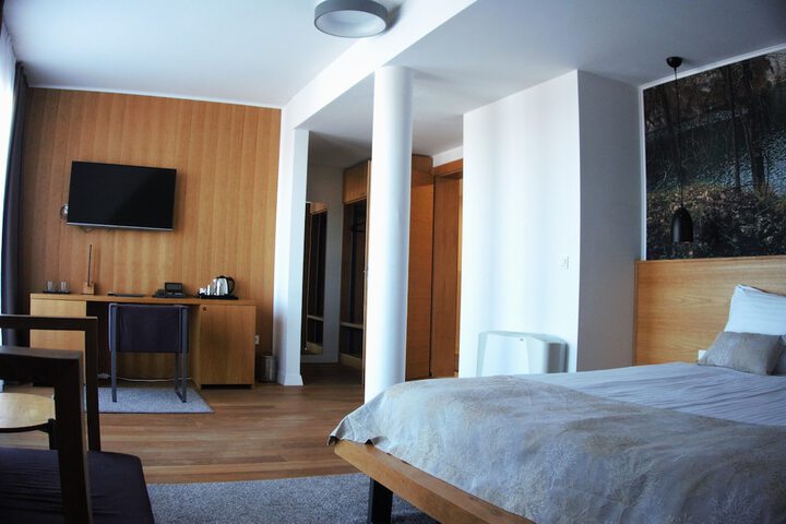 Room 18 of 45