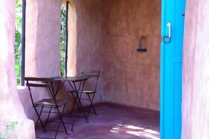 Room 11 of 20