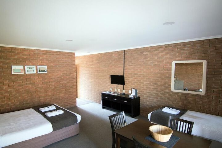 Room 17 of 61
