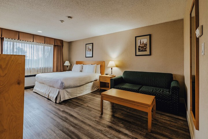 Room 7 of 68