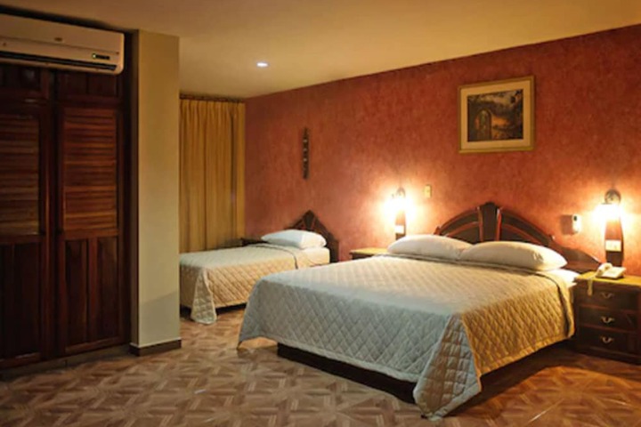 Room 6 of 42