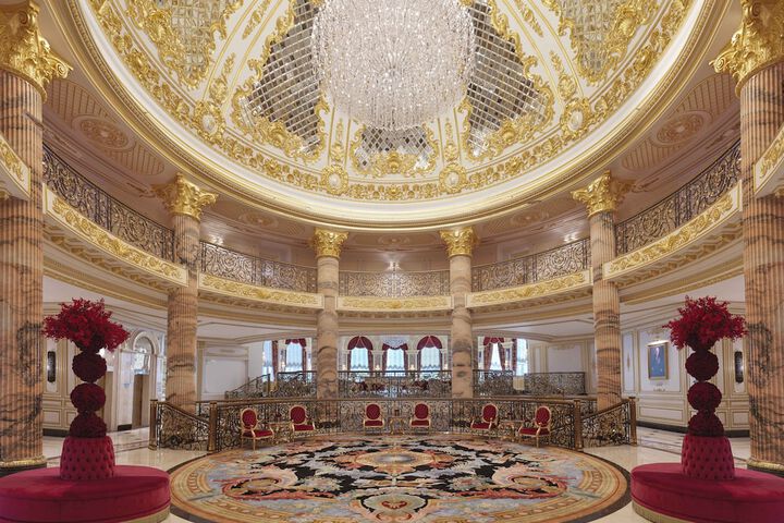 Entrance & Lobby