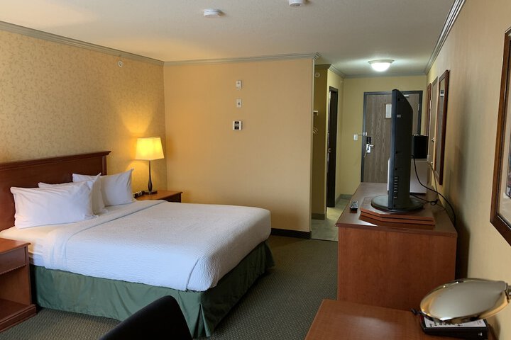 Room 22 of 74